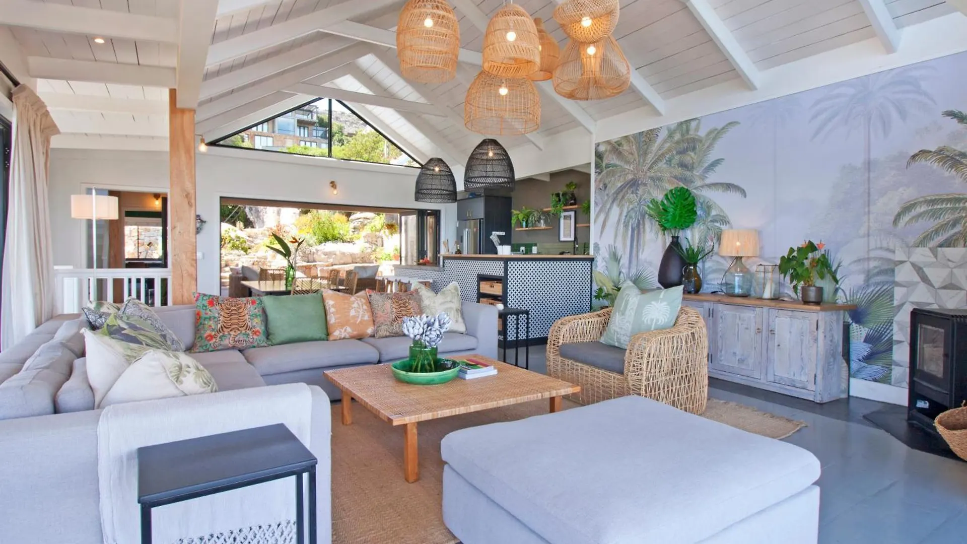 Sunset Villa Scarborough With Pool And Garden
