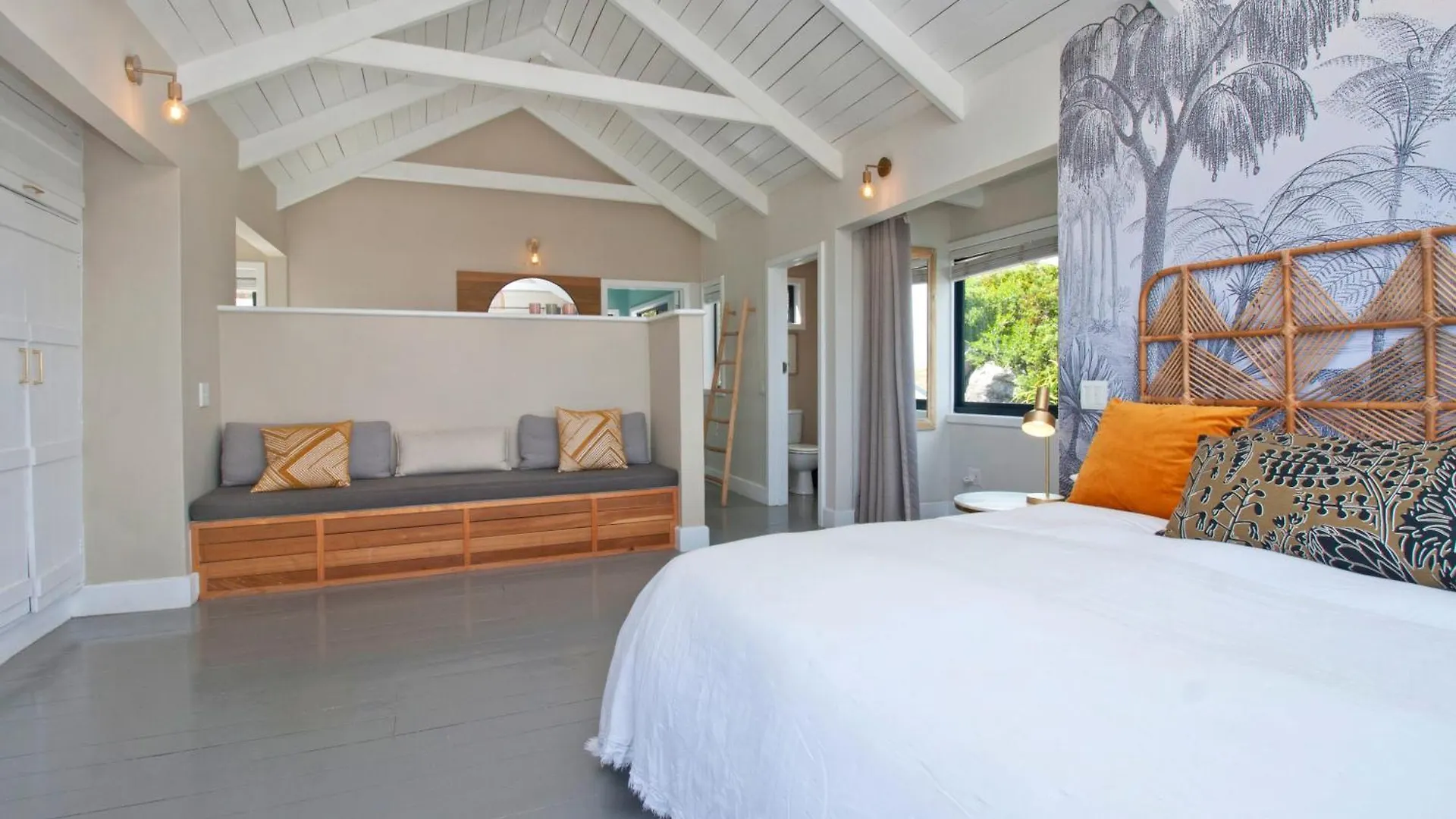 Sunset Villa Scarborough With Pool And Garden