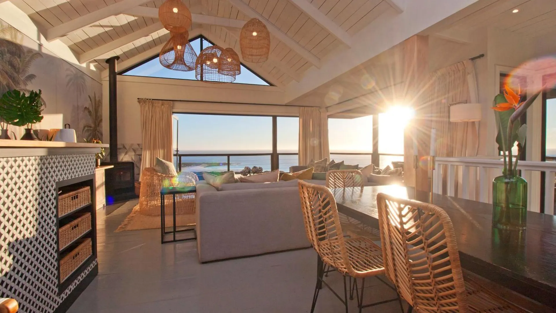 Sunset Villa Scarborough With Pool And Garden